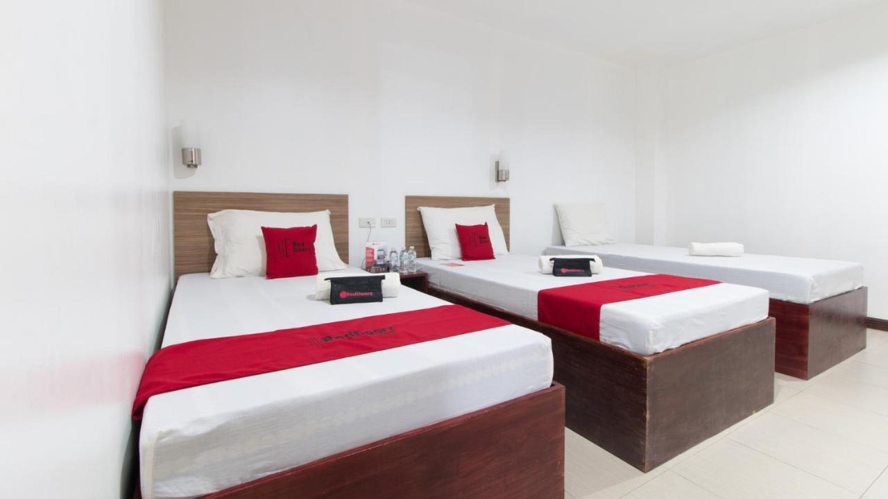 Reddoorz Plus Near Vigan City Commercial Center Eksteriør billede