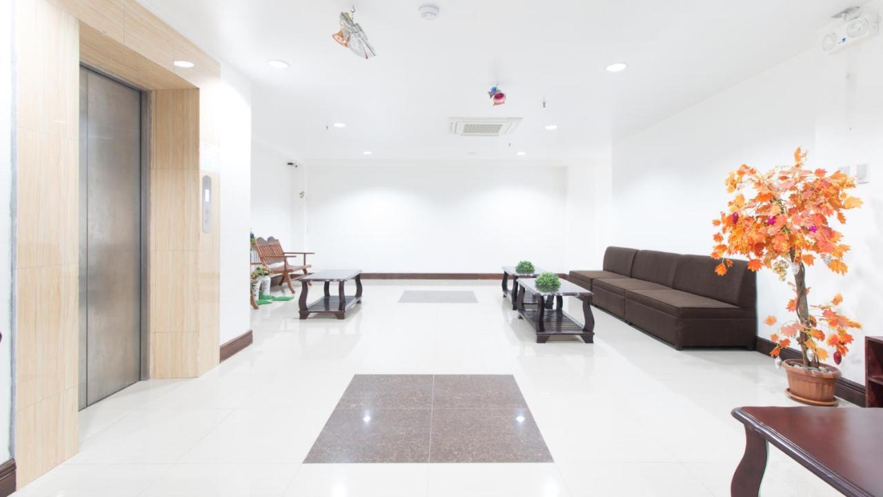 Reddoorz Plus Near Vigan City Commercial Center Eksteriør billede