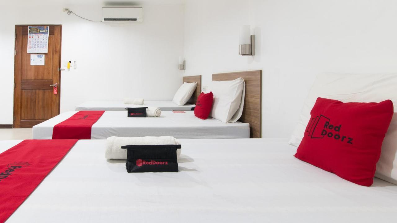Reddoorz Plus Near Vigan City Commercial Center Eksteriør billede