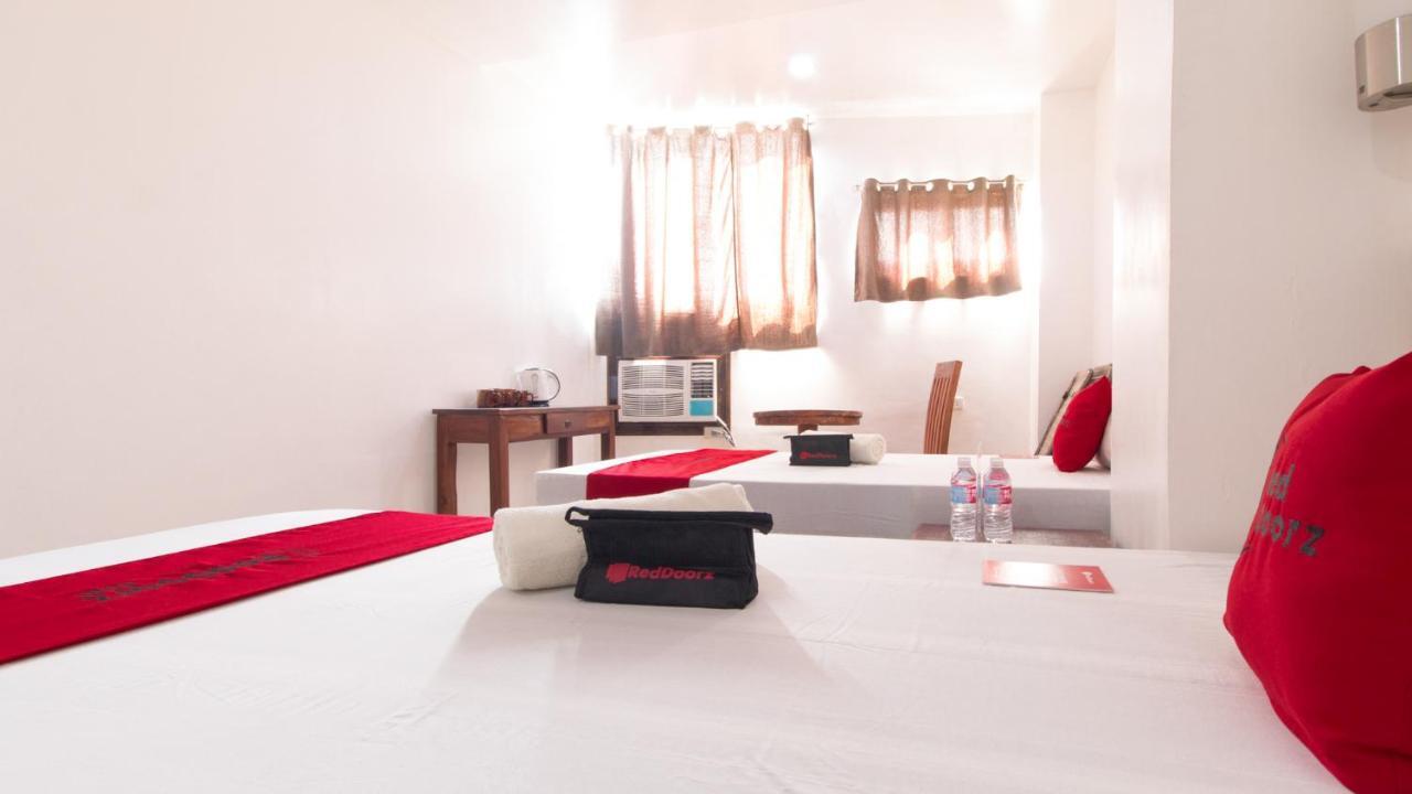Reddoorz Plus Near Vigan City Commercial Center Eksteriør billede