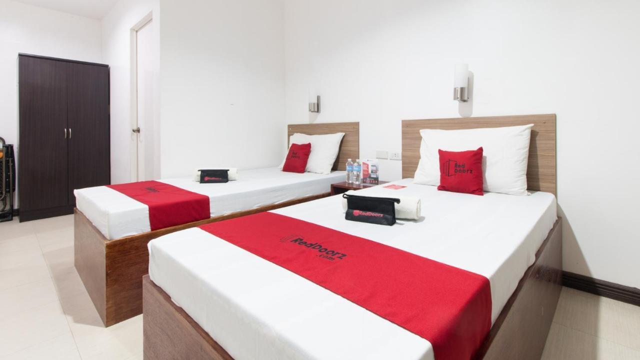Reddoorz Plus Near Vigan City Commercial Center Eksteriør billede