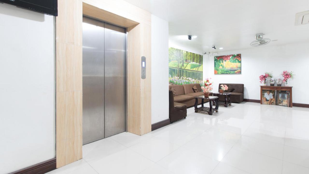 Reddoorz Plus Near Vigan City Commercial Center Eksteriør billede